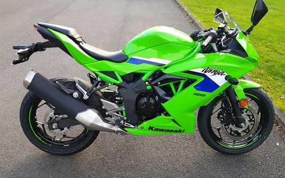 Neufahrzeug Kawasaki Ninja 125 - Bild 4