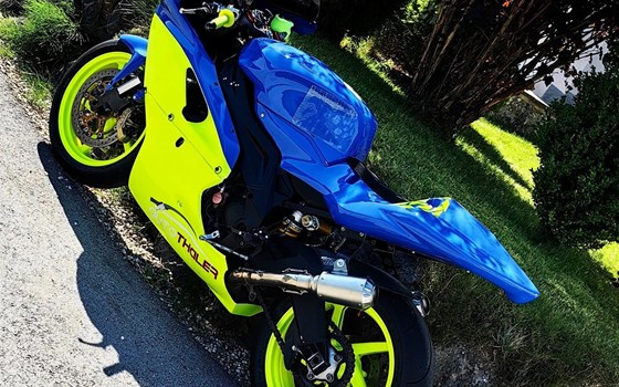 Gebrauchtmotorrad Aprilia RSV 1000 R (RSV Mille R) - Bild 2