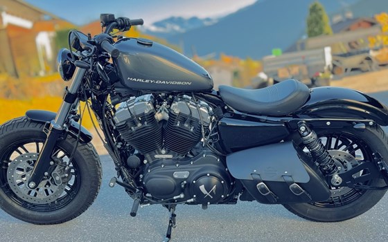 Gebrauchtmotorrad Harley-Davidson Sportster XL 1200X Forty-Eight - Bild 1