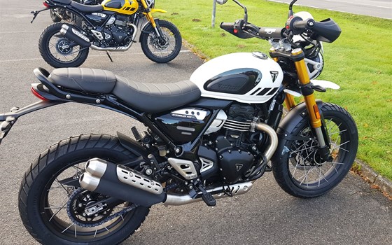 Neufahrzeug Triumph Scrambler 400 XC - Bild 10