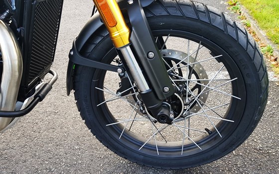 Neufahrzeug Triumph Scrambler 400 XC - Bild 7