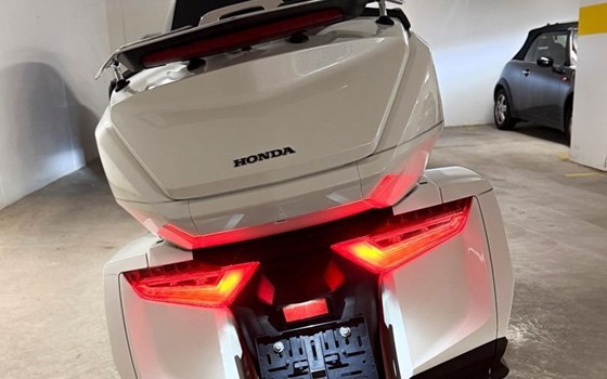 Gebrauchtmotorrad Honda GL 1800 Goldwing Tour DCT - Bild 4