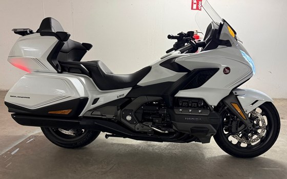 Gebrauchtmotorrad Honda GL 1800 Goldwing Tour DCT - Bild 5