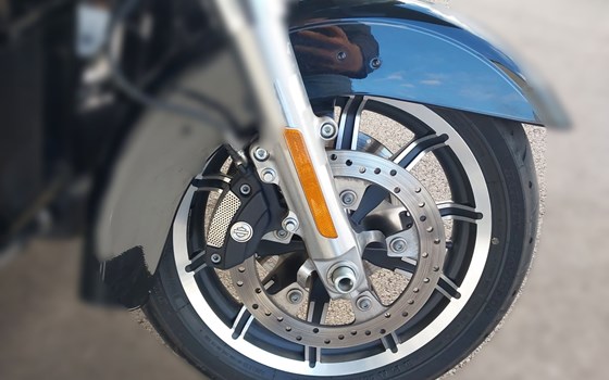 Gebrauchtmotorrad Harley-Davidson CVO Road Glide Ultra FLTRUSE - Bild 5