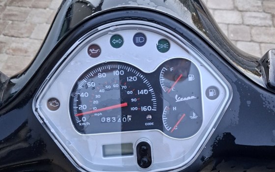 Gebrauchtmotorrad Vespa GTS 125 i.e. Super Sport - Bild 8