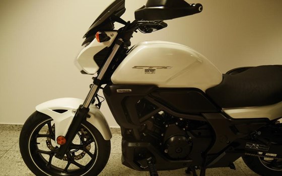 Gebrauchtmotorrad Honda CTX 700 N - Bild 6