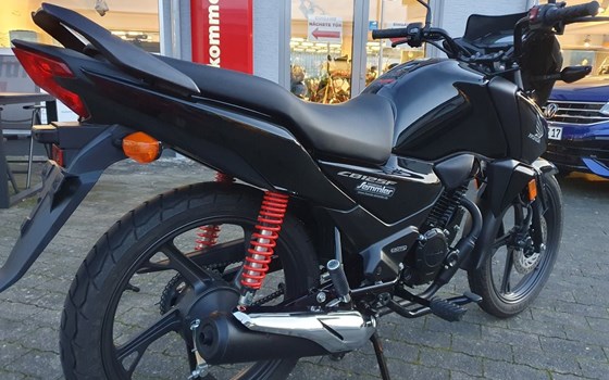 Gebrauchtmotorrad Honda CB125F - Bild 6