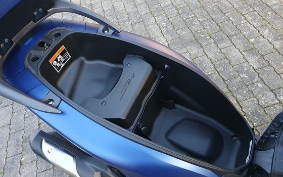 Gebrauchtmotorrad Honda SH150i - Bild 11