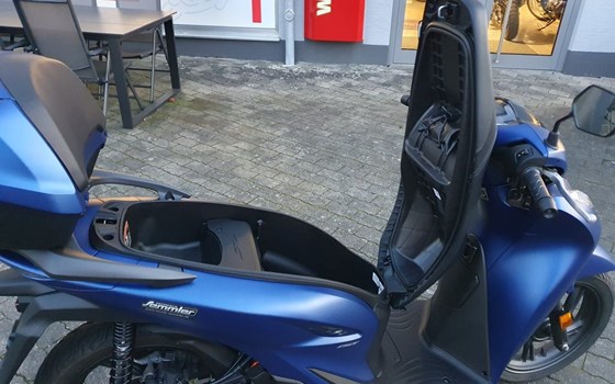 Gebrauchtmotorrad Honda SH150i - Bild 12