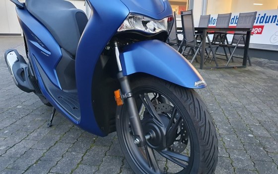 Gebrauchtmotorrad Honda SH150i - Bild 4