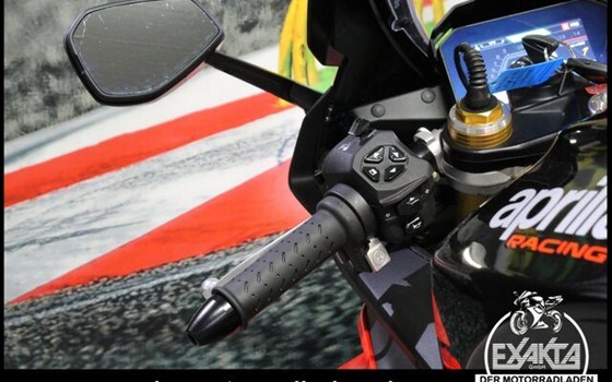 Gebrauchtmotorrad Aprilia RSV 4 Factory - Bild 15
