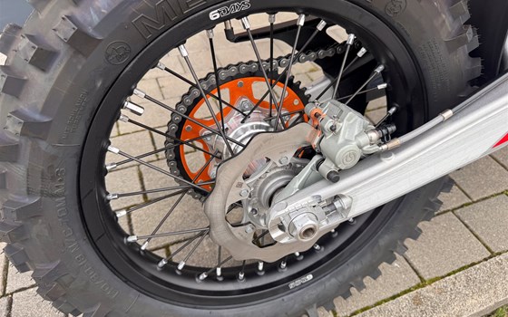Neufahrzeug KTM 500 EXC-F SIX DAYS - Bild 9