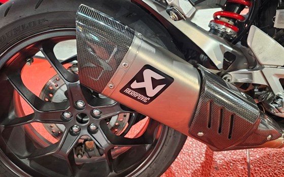 Gebrauchtmotorrad Honda CB1000R+ - Bild 8