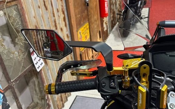 Gebrauchtmotorrad Aprilia SR GT 200 - Bild 10