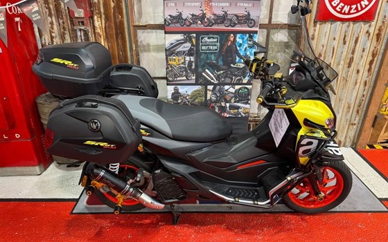 Gebrauchtmotorrad Aprilia SR GT 200 - Bild 2