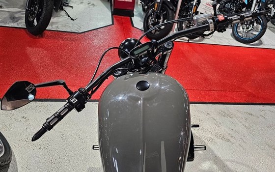 Gebrauchtmotorrad Honda VT 750 DC Black Widow - Bild 8