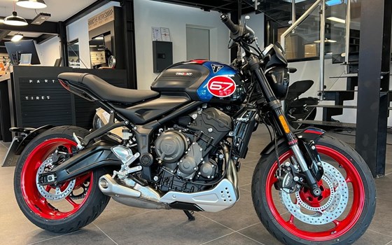 Gebrauchtmotorrad Triumph Trident 660 Triple Tribute - Bild 1