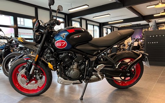 Gebrauchtmotorrad Triumph Trident 660 Triple Tribute - Bild 2