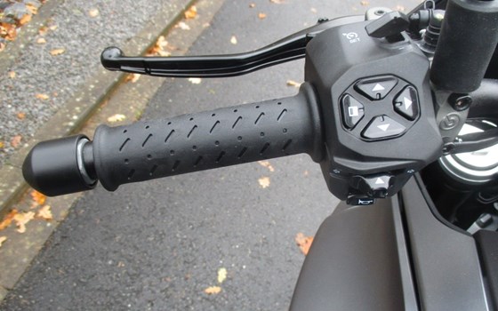 Neufahrzeug Moto Guzzi V100 Mandello S - Bild 11