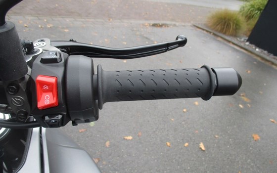 Neufahrzeug Moto Guzzi V100 Mandello S - Bild 11