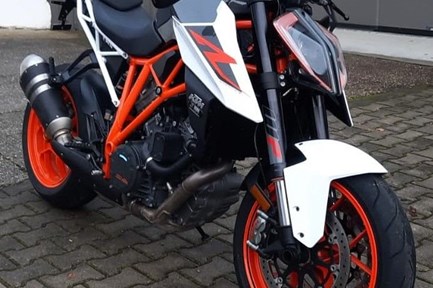 KTM 1290 Super Duke R