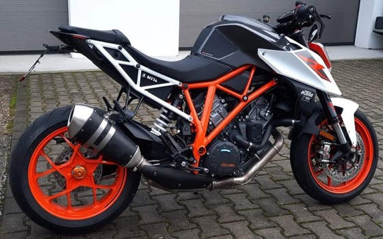 Gebrauchtmotorrad KTM 1290 Super Duke R - Bild 3