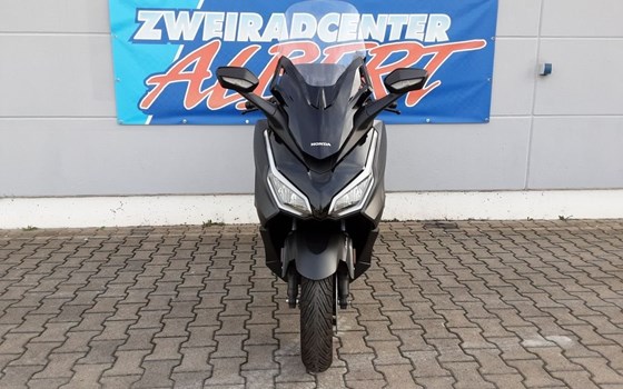 Gebrauchtmotorrad Honda Forza 125 - Bild 3