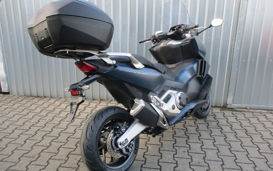 Gebrauchtmotorrad Honda Forza 750 - Bild 6