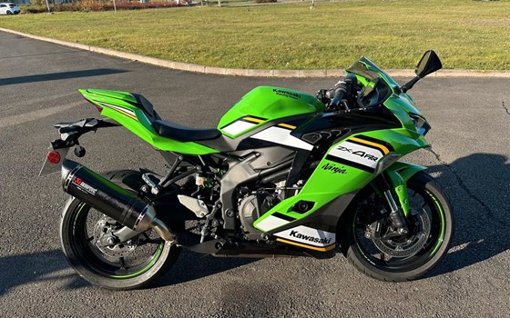 Gebrauchtmotorrad Kawasaki Ninja ZX-4RR - Bild 3