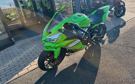 Gebrauchtmotorrad Kawasaki Ninja ZX-4RR - Bild 4