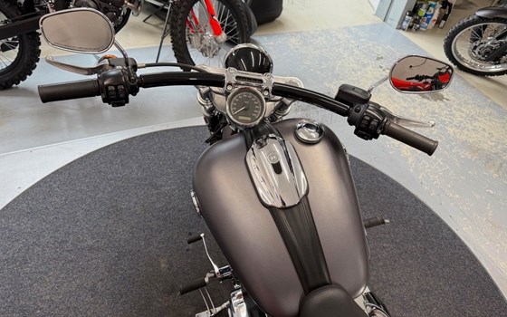 Gebrauchtmotorrad Harley-Davidson Softail Breakout FXSB - Bild 10