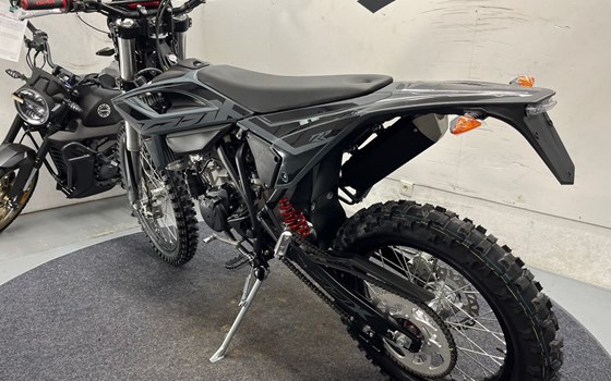 Neufahrzeug Beta RR 125 4T Motard T X special edition - Bild 6