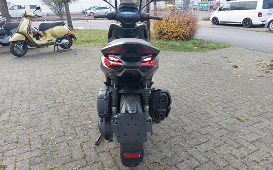 Gebrauchtmotorrad Piaggio Beverly S 400 hpe - Bild 11