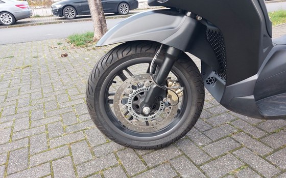 Gebrauchtmotorrad Piaggio Beverly S 400 hpe - Bild 17