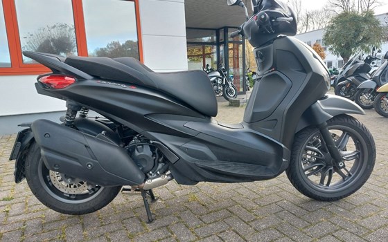 Gebrauchtmotorrad Piaggio Beverly S 400 hpe - Bild 8