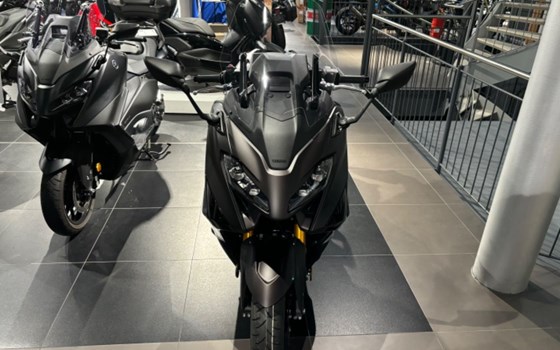 Gebrauchtmotorrad Yamaha TMAX 560 Tech Max - Bild 3