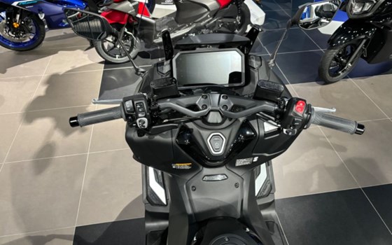 Neufahrzeug Yamaha TMAX 560 Tech Max - Bild 8