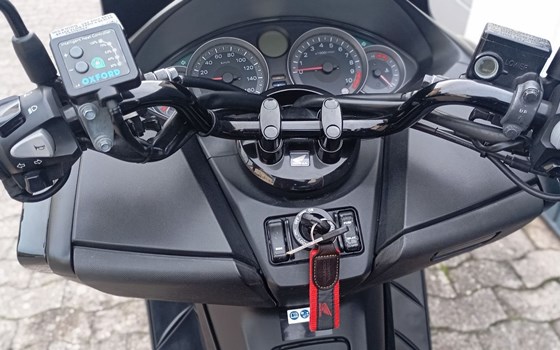 Gebrauchtmotorrad Honda Forza 300 - Bild 10