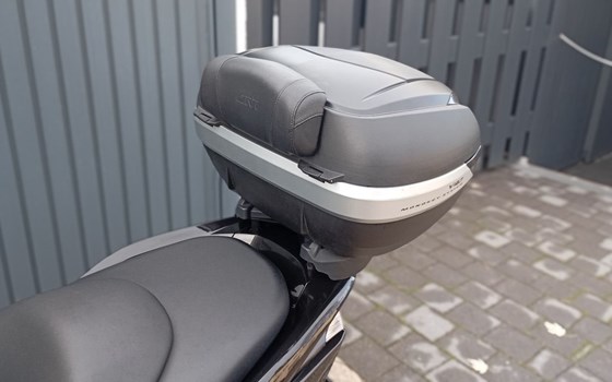 Gebrauchtmotorrad Honda Forza 300 - Bild 11