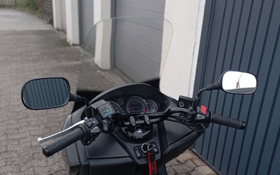 Gebrauchtmotorrad Honda Forza 300 - Bild 9