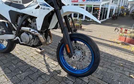 Neufahrzeug Suzuki DR-Z4SM - Bild 6