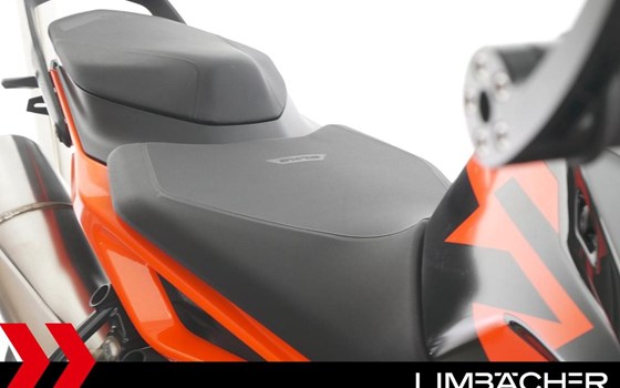 Gebrauchtmotorrad KTM 890 Duke GP - Bild 17
