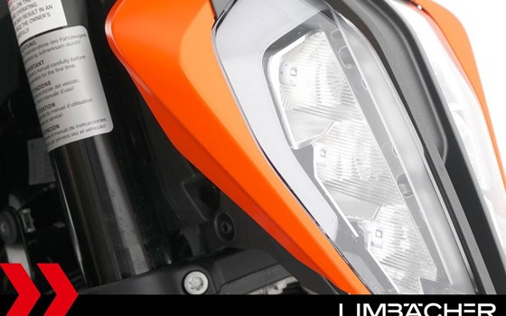 Gebrauchtmotorrad KTM 890 Duke GP - Bild 18