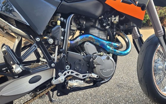 Motorrad Occasion KTM 640 LC4 Supermoto - Bild 7