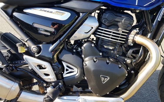 Gebrauchtmotorrad Triumph Speed 400 - Bild 9