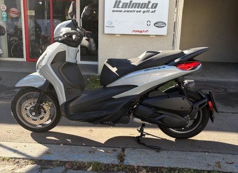Gebrauchtmotorrad Piaggio Beverly 310 - Bild 2