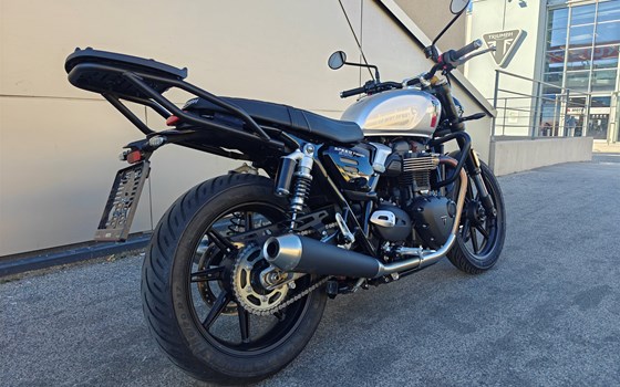 Gebrauchtmotorrad Triumph Speed Twin 900 - Bild 4