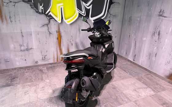 Gebrauchtmotorrad Aprilia SR GT ABS 125 - Bild 4