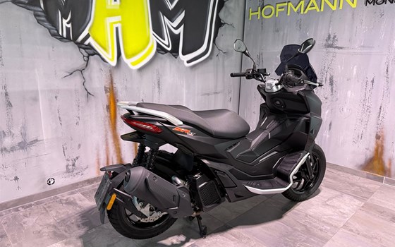 Gebrauchtmotorrad Aprilia SR GT ABS 125 - Bild 5