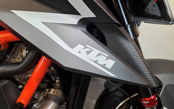 Gebrauchtmotorrad KTM 1290 Super Duke RR - Bild 13